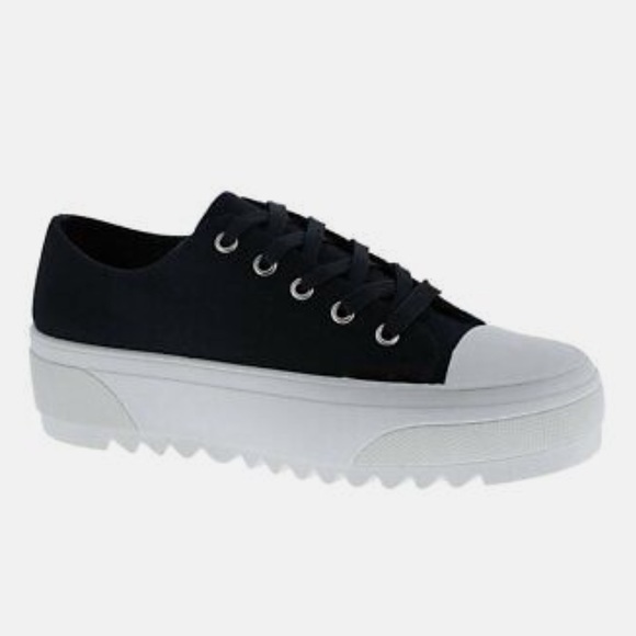 Black canvas platform sneaker - Picture 2 of 11